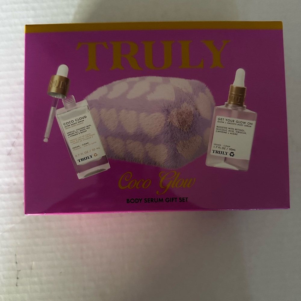 Truly Coco Glow Body Serum Gift Set